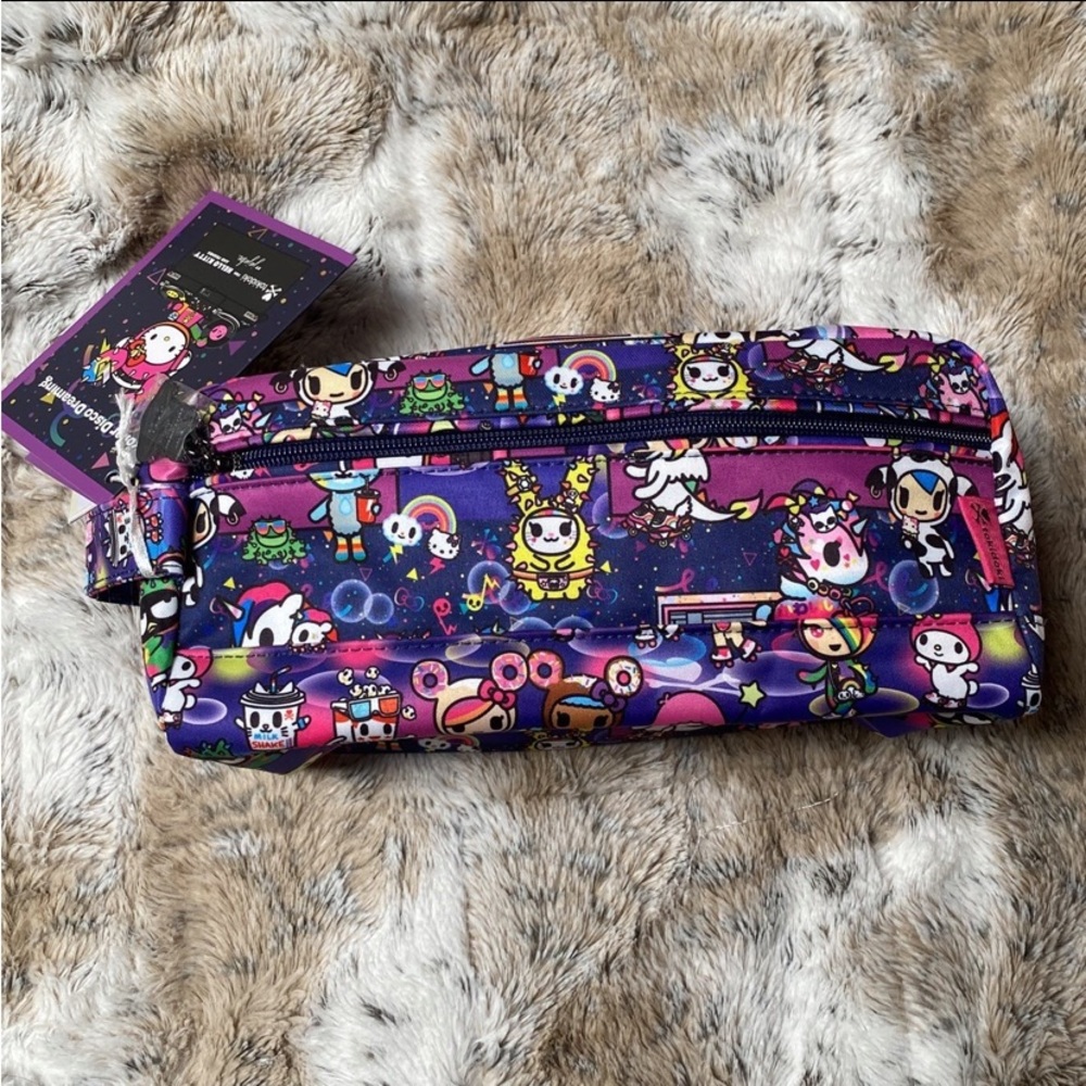 jujube x sanrio hello kitty roller disco be dapper